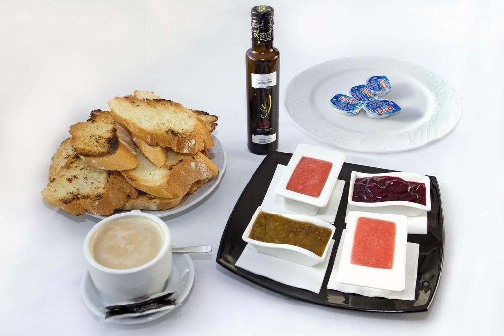 Hospedium Hostal Restaurante El Mirador De 아티엔사 외부 사진